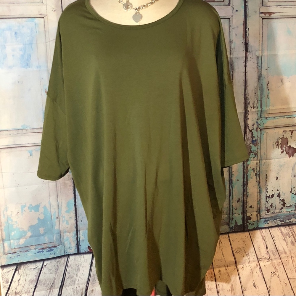LuLaRoe top